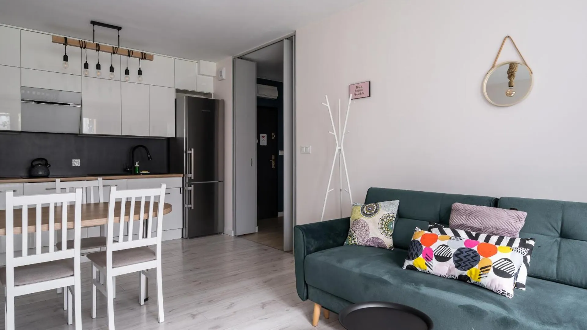 Rentplanet - Apartament Teczowa Wroclaw Poland